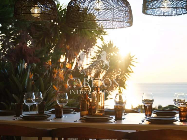Maison Roquebrune-Cap-Martin - 4 chambres - 285m²