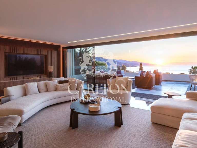 Maison Roquebrune-Cap-Martin - 4 chambres - 285m²