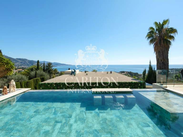 Maison Roquebrune-Cap-Martin - 4 chambres - 285m²