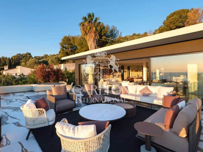 Maison Roquebrune-Cap-Martin - 4 chambres - 285m²