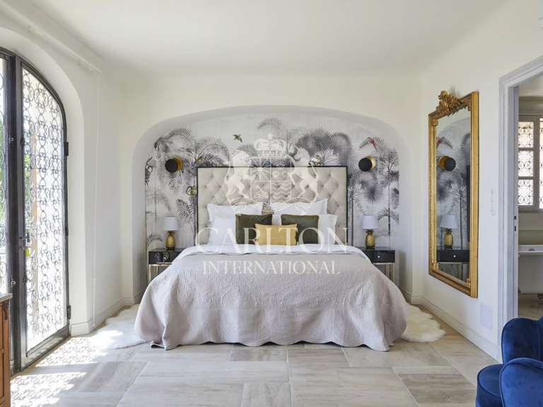 Maison Tourrettes-sur-Loup - 8 chambres - 600m²