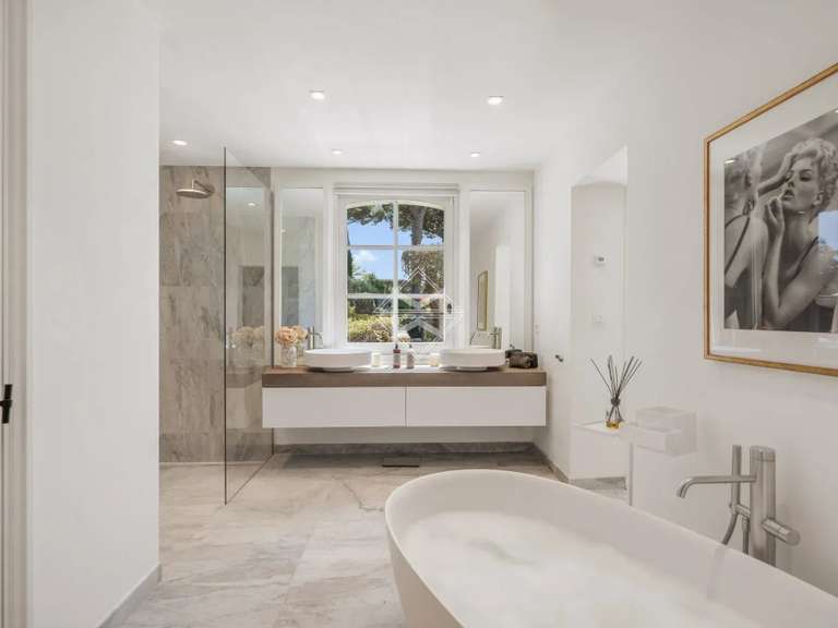 Maison Saint-Tropez - 7 chambres - 336m²