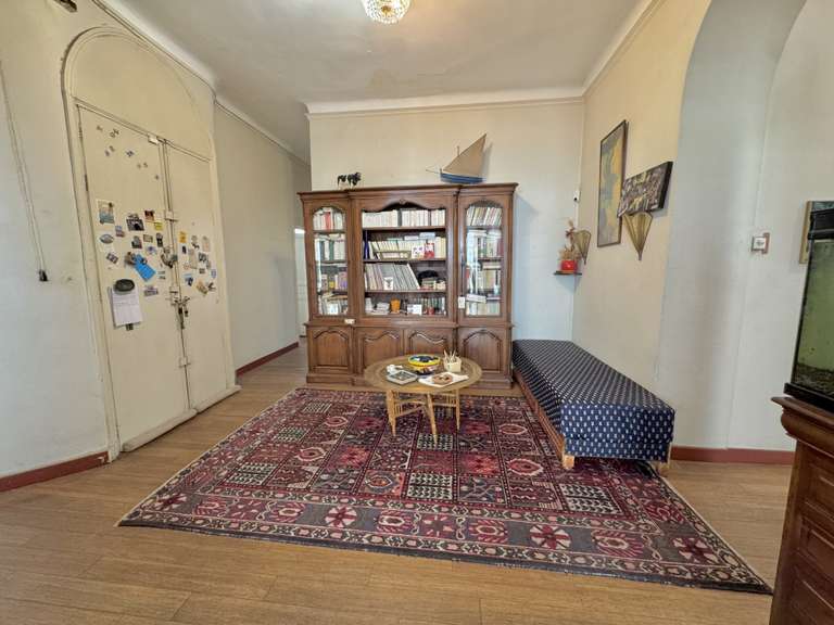 Apartment Marseille - 5 bedrooms - 187m²
