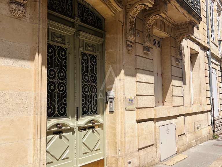Appartement Bordeaux - 2 chambres - 103m²