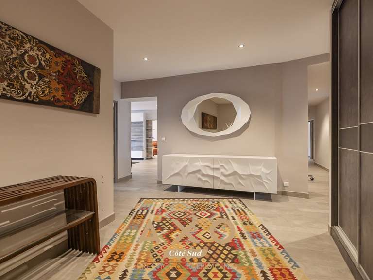 Maison Aix-en-Provence - 3 chambres - 230m²