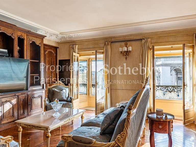 Appartement Paris 8e - 2 chambres - 180m²