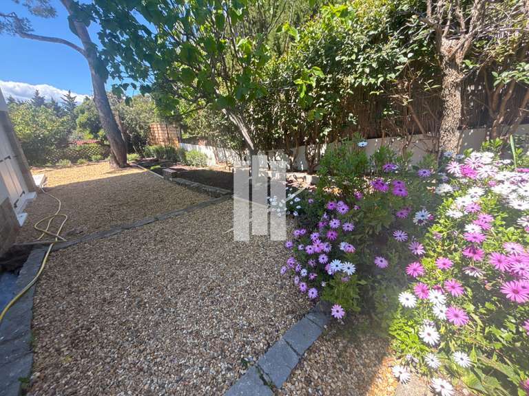 Apartment Saint-Raphaël - 3 bedrooms - 65m²