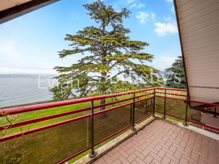 Appartement Publier - 3 chambres - 111m²