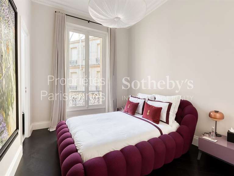 Appartement Paris 16e - 4 chambres - 350m²