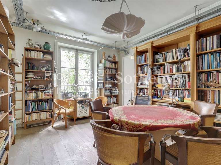 Apartment Paris 10e - 4 bedrooms - 146m²