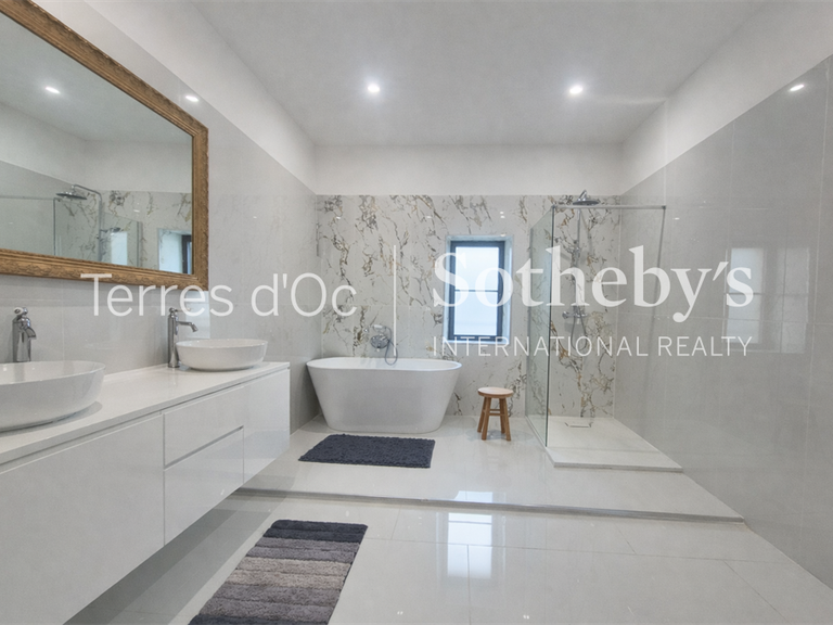 Appartement Pennautier - 4 chambres - 256m²