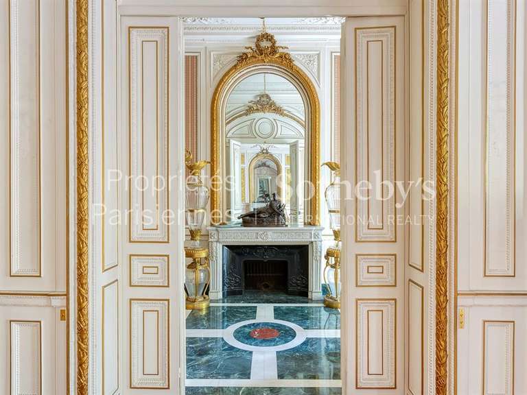 Appartement Paris 8e - 3 chambres - 323m²