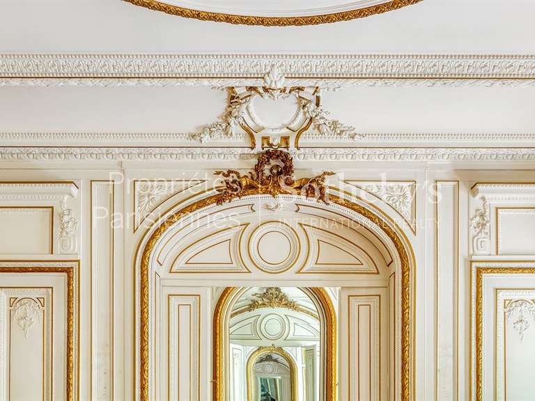 Appartement Paris 8e - 3 chambres - 323m²