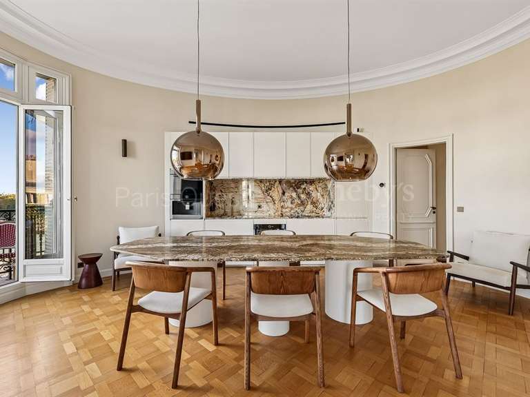 Apartment Paris 16e - 3 bedrooms - 142m²
