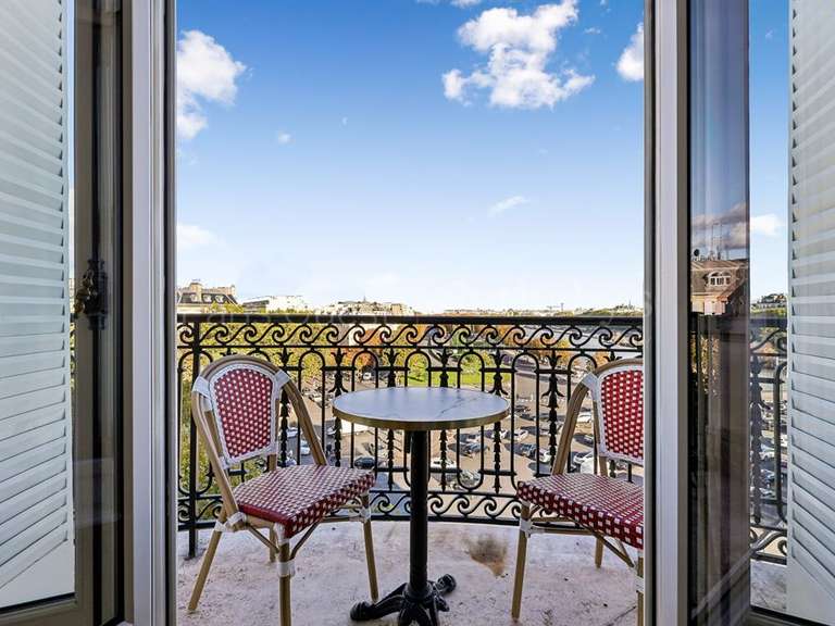 Apartment Paris 16e - 3 bedrooms - 142m²