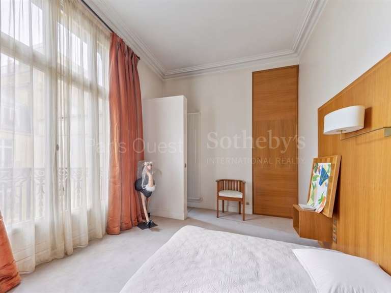 Apartment Paris 8e - 3 bedrooms - 156m²