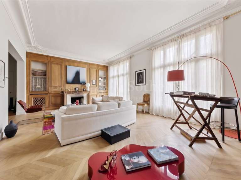 Apartment Paris 8e - 3 bedrooms - 156m²