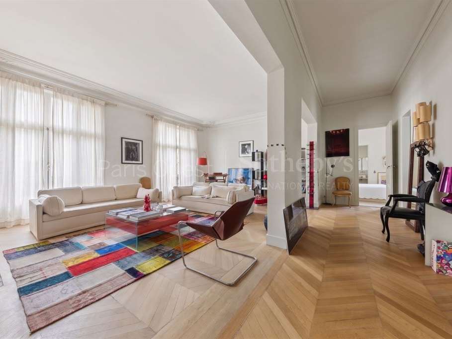 Apartment Paris 8e