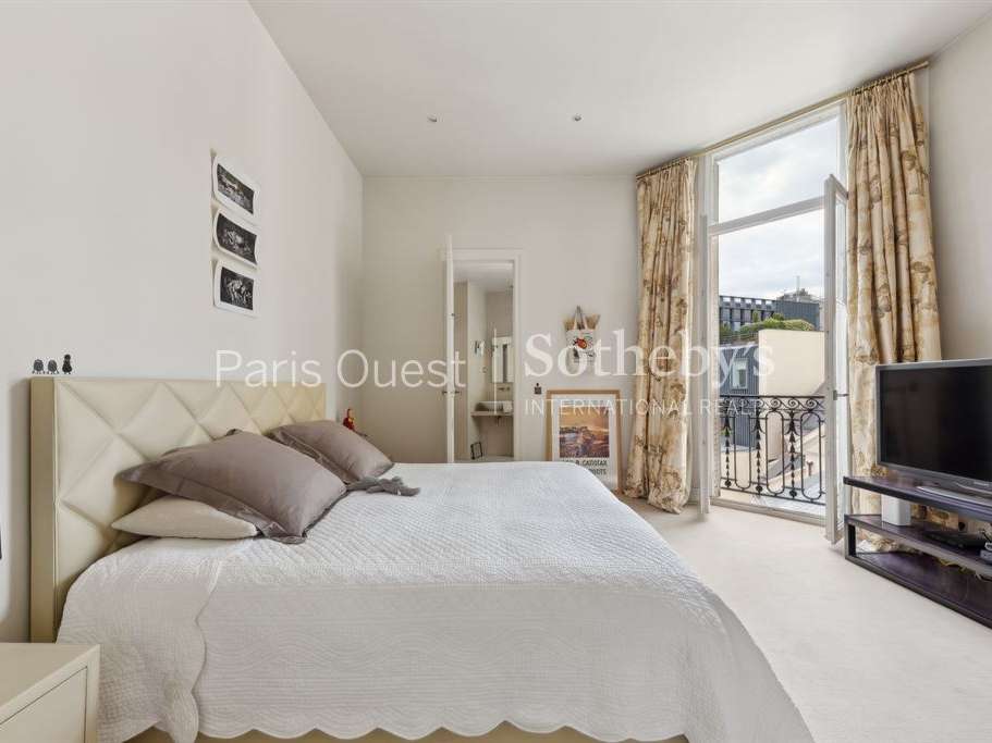 Apartment Paris 8e