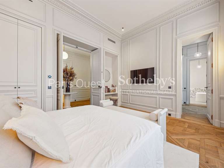 Apartment Paris 8e - 3 bedrooms - 216m²