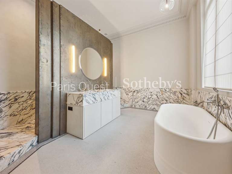 Apartment Paris 8e - 3 bedrooms - 216m²