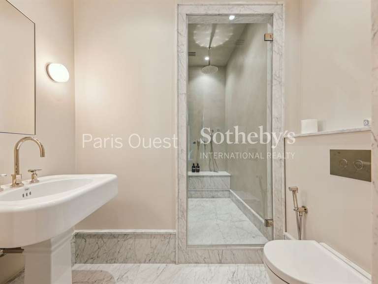 Apartment Paris 8e - 3 bedrooms - 216m²
