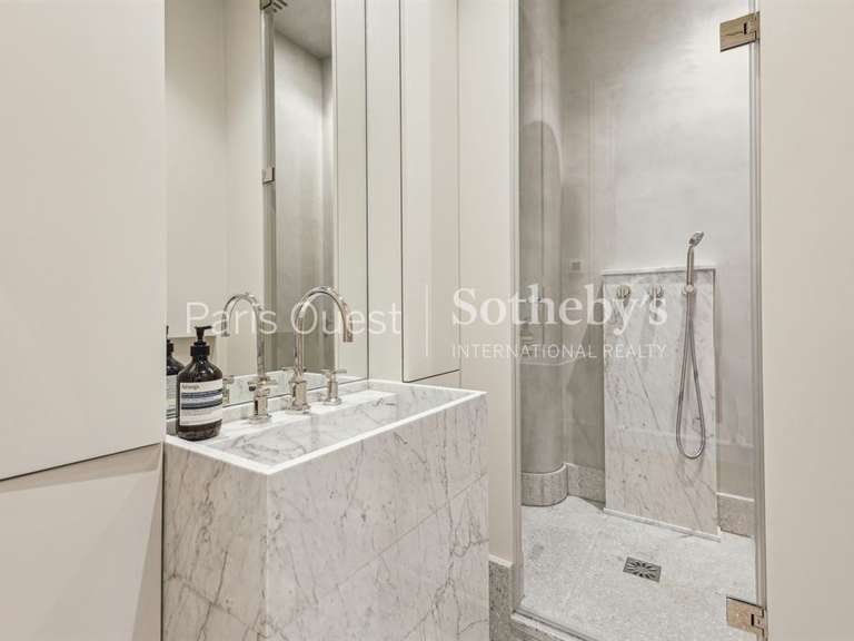 Apartment Paris 8e - 3 bedrooms - 216m²