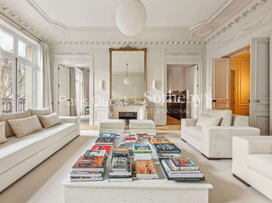 Apartment Paris 8e
