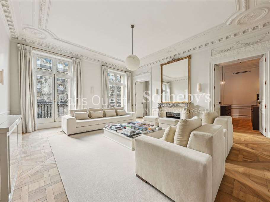 Apartment Paris 8e