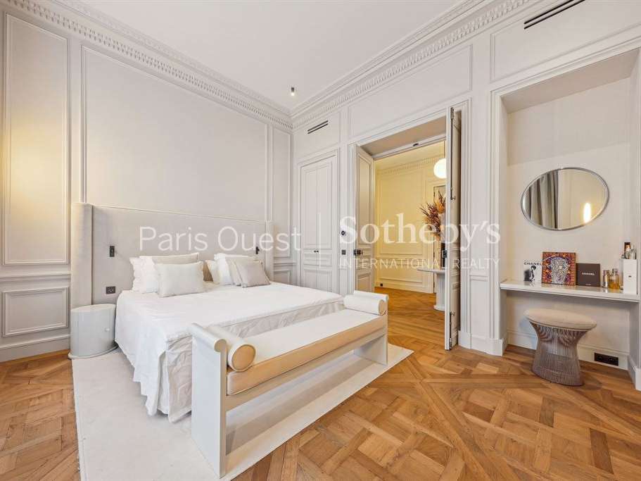 Apartment Paris 8e