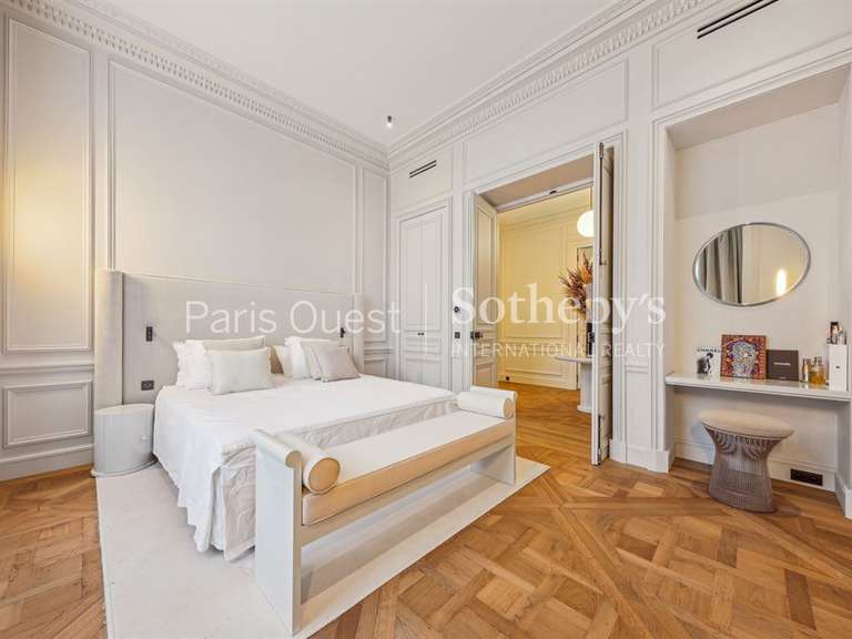 Apartment Paris 8e - 3 bedrooms - 216m²