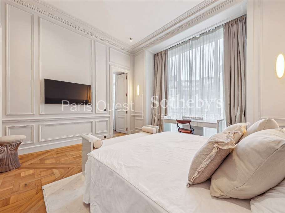 Apartment Paris 8e