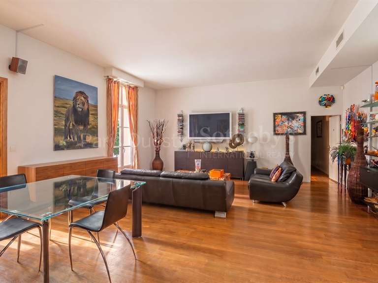 Apartment Paris 16e - 2 bedrooms - 120m²
