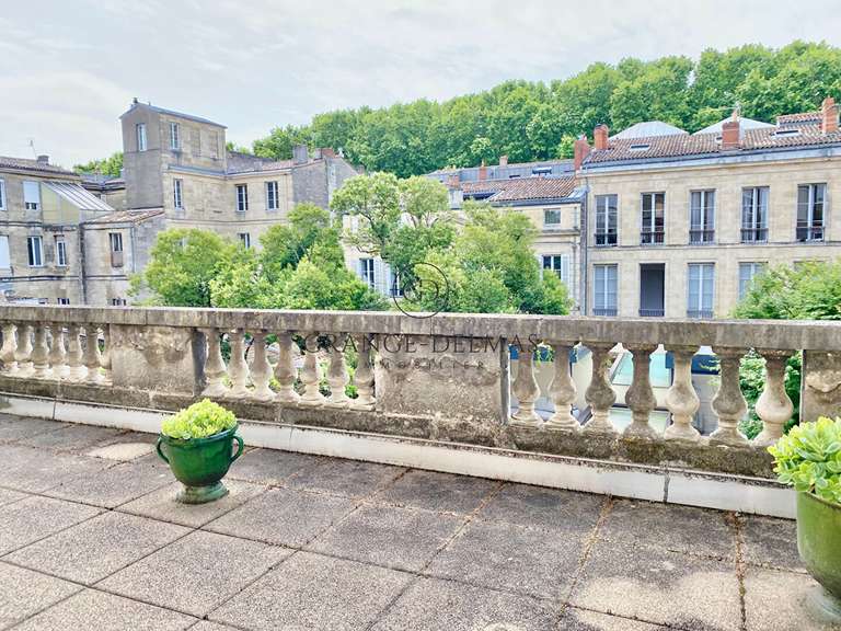 Appartement Bordeaux - 3 chambres - 184m²
