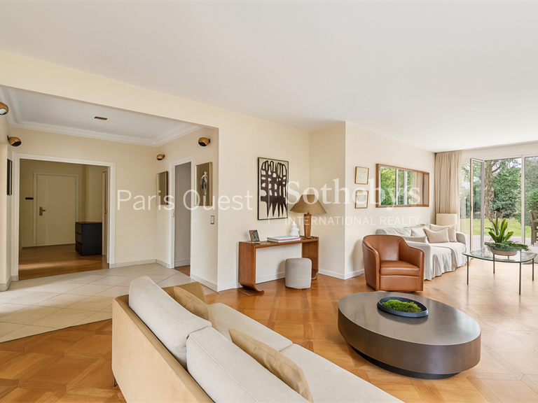 Apartment Neuilly-sur-Seine - 3 bedrooms - 194m²