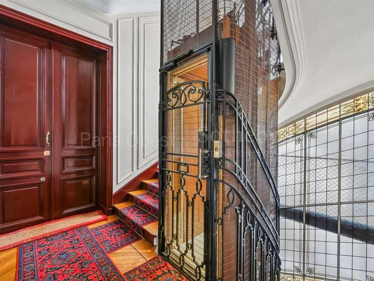 Apartment Paris 16e - 3 bedrooms - 155m²