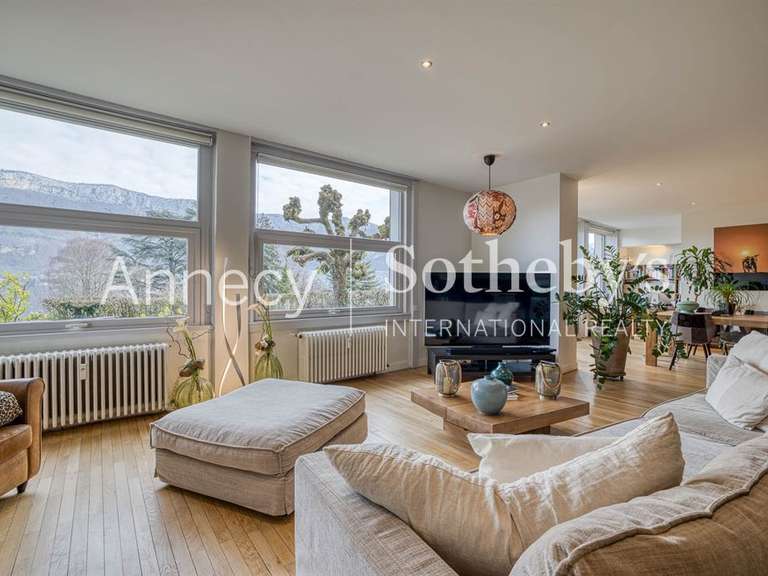 Apartment Sévrier - 5 bedrooms - 233m²