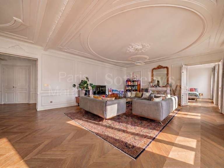 Appartement Paris 1er - 3 chambres - 158m²