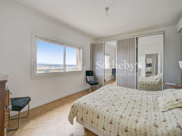 Appartement Aix-en-Provence - 3 chambres - 131m²
