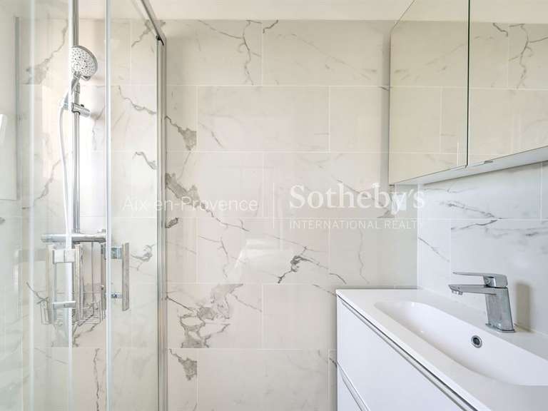 Appartement Aix-en-Provence - 3 chambres - 131m²