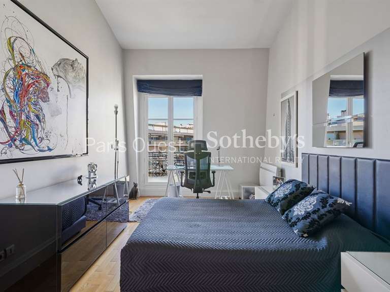 Apartment Neuilly-sur-Seine - 3 bedrooms - 167m²