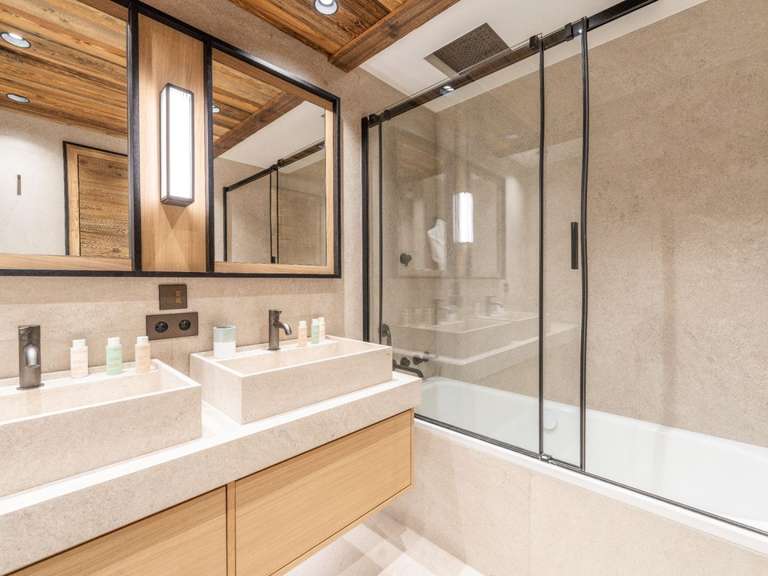Appartement Meribel-les-allues - 4 chambres - 160m²