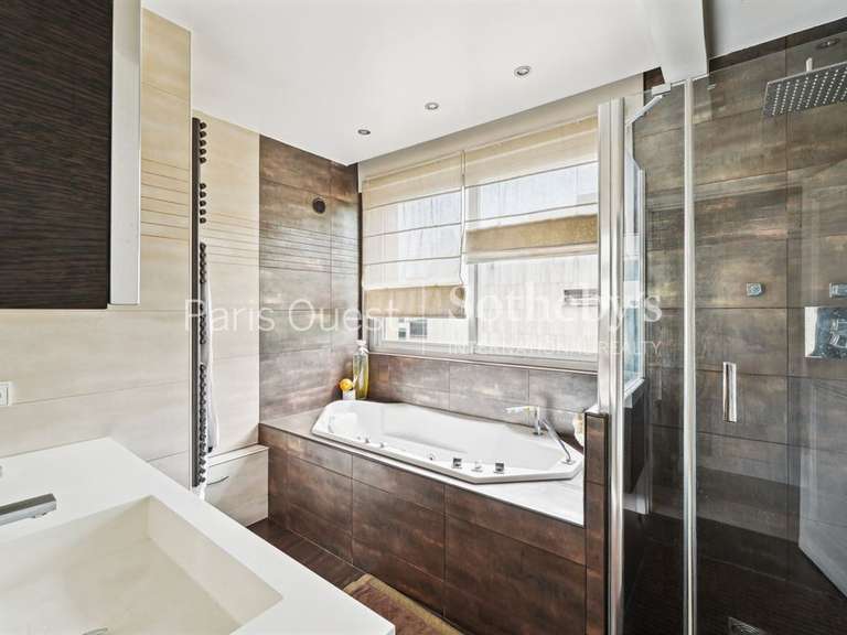 Appartement Neuilly-sur-Seine - 4 chambres - 195m²