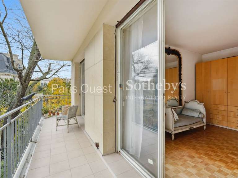 Appartement Neuilly-sur-Seine - 3 chambres - 130m²