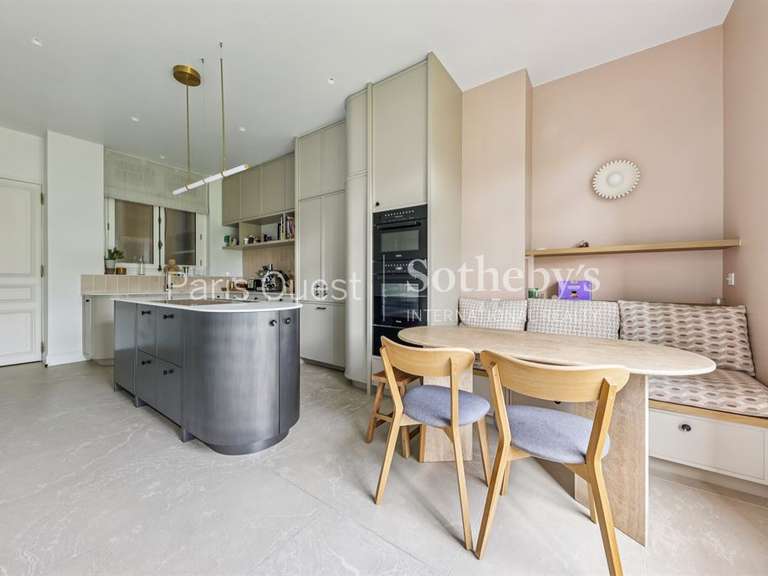 Appartement Paris 17e - 4 chambres - 270m²