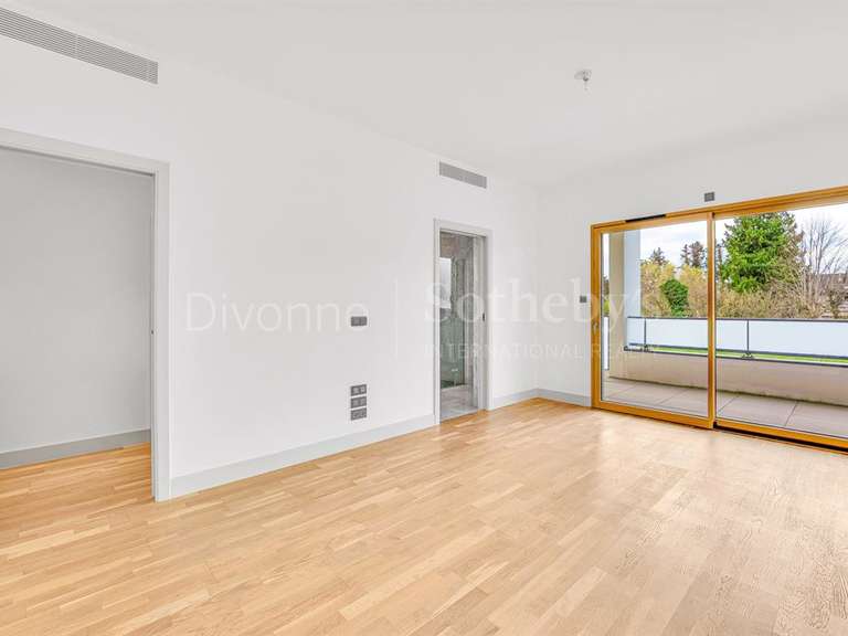 Appartement Divonne-les-Bains - 5 chambres - 291m²