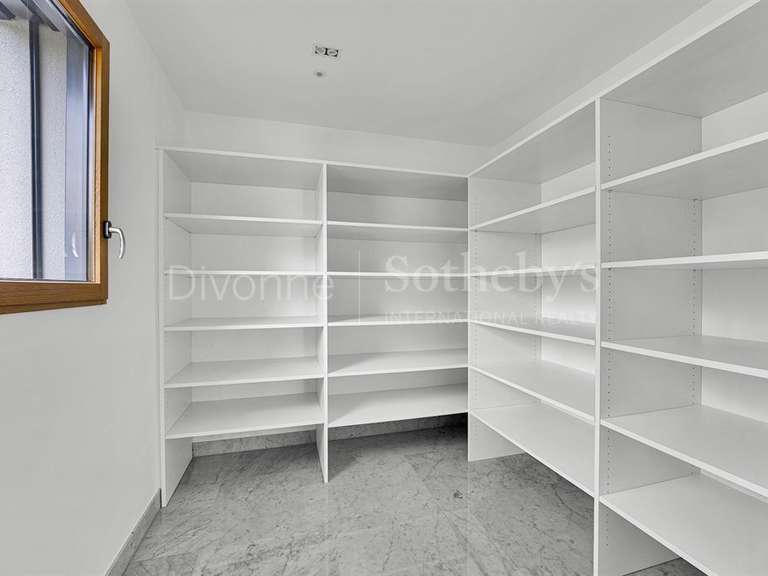 Appartement Divonne-les-Bains - 5 chambres - 291m²