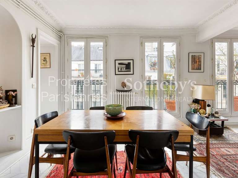 Apartment Paris 10e - 3 bedrooms - 115m²