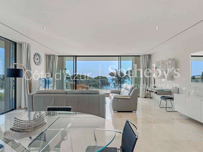Apartment with Sea view Sainte-Maxime - 2 bedrooms - 124m²