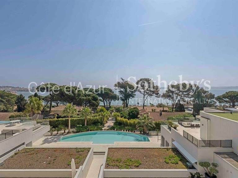 Apartment with Sea view Sainte-Maxime - 2 bedrooms - 118m²